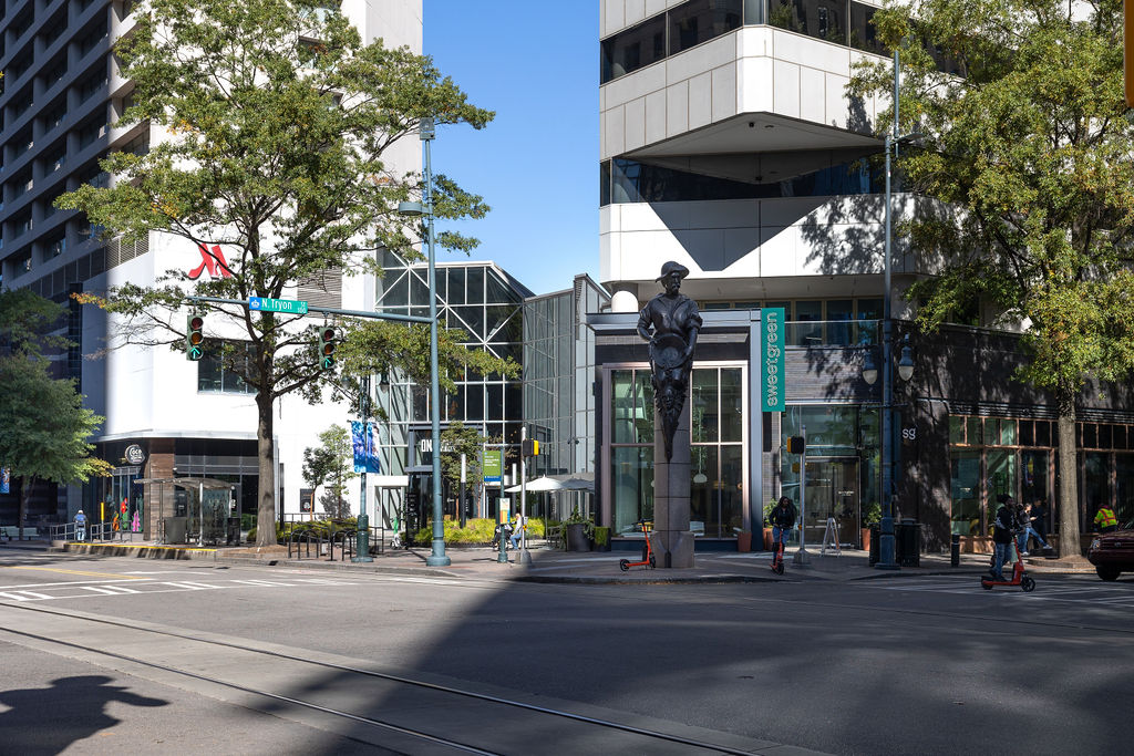 <p> LaBella and vQuip growing their operations</p>