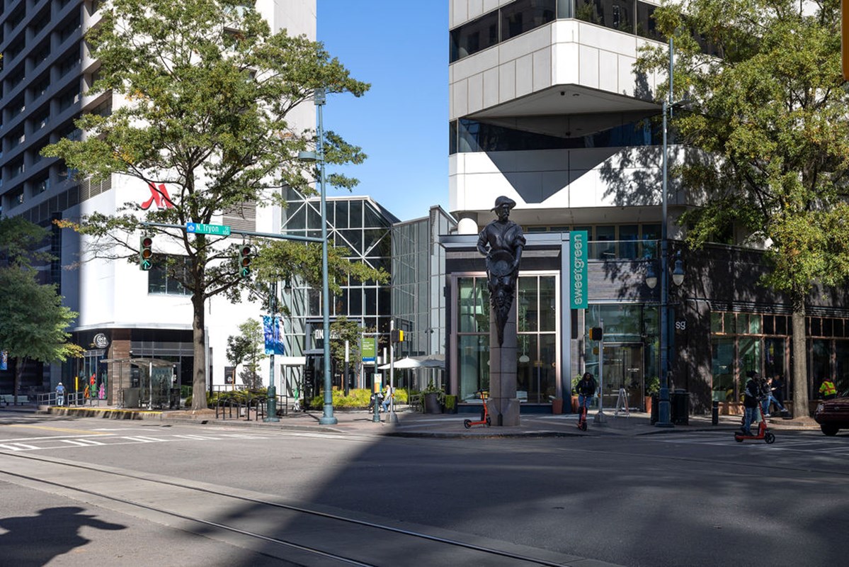 <p> LaBella and vQuip growing their operations</p> <p> LaBella and vQuip growing their operations</p>