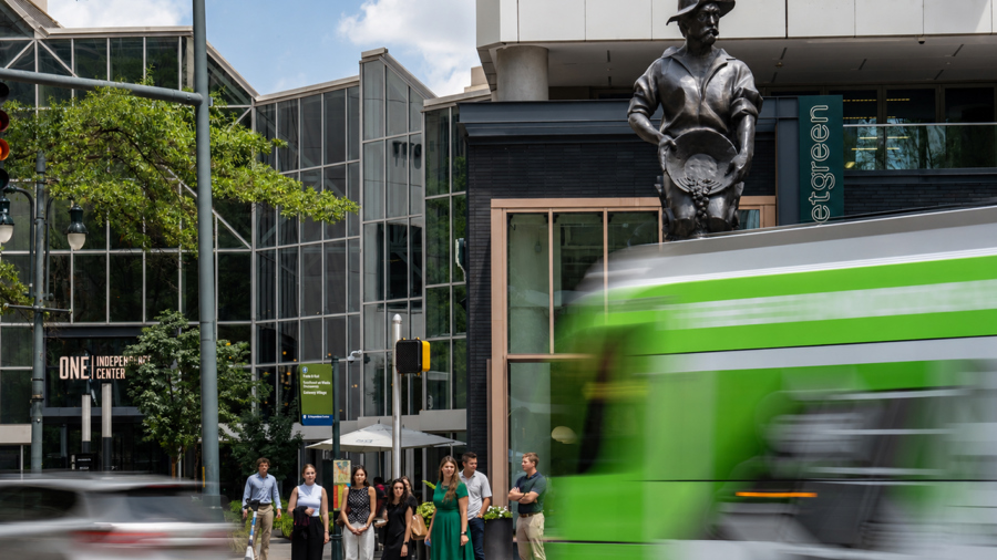 Public Transportation in Uptown